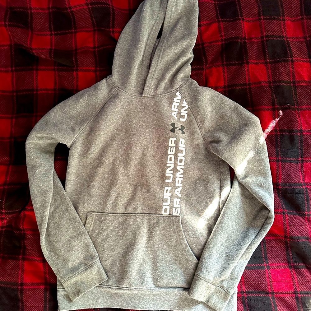 Boys UnderArmour Sweatshirt